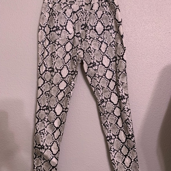 Hammer Jeans Snakeskin Print Size 15 - Picture 4 of 6